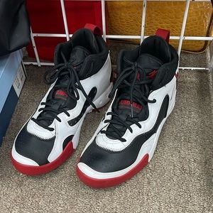 Air Jordan’s size 10